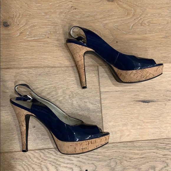 Nine West Navy Heels | Curbside last chance to buy - Picture 15 of 15